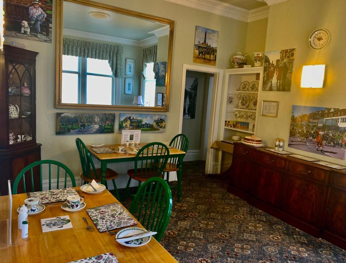 The Gaydon Bed and Breakfast Lytham St Annes Eksteriør billede