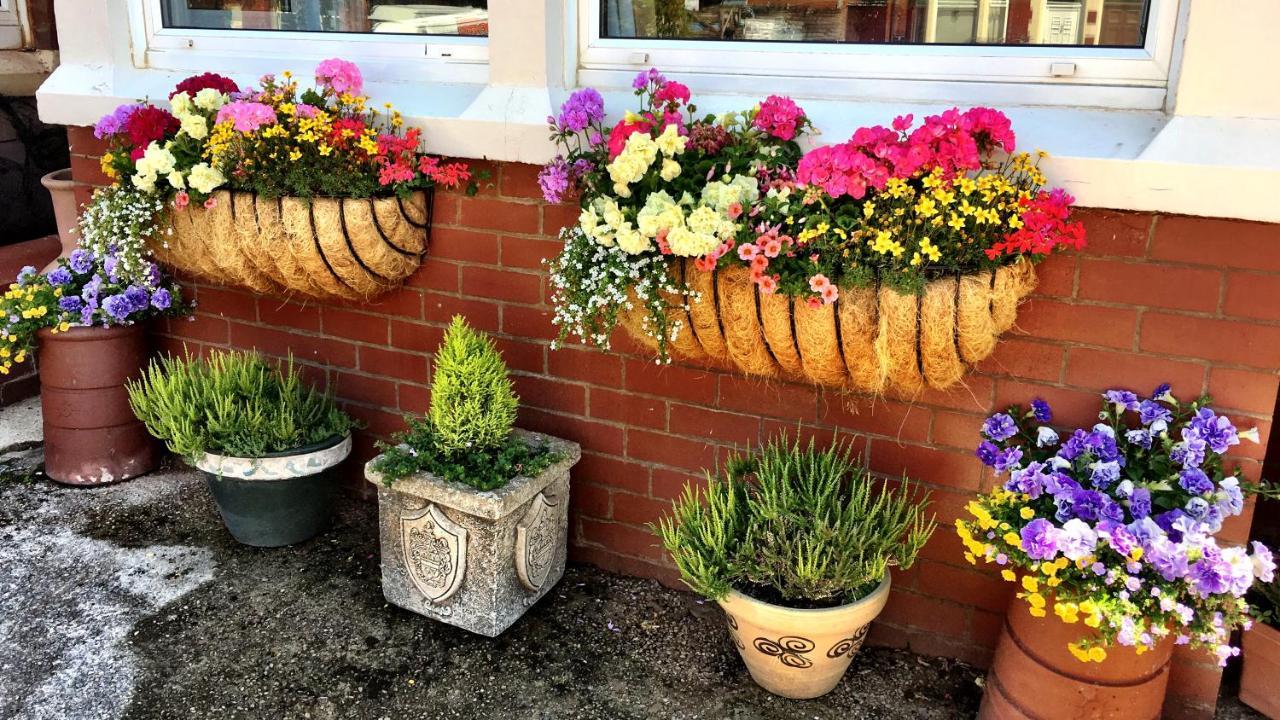 The Gaydon Bed and Breakfast Lytham St Annes Eksteriør billede